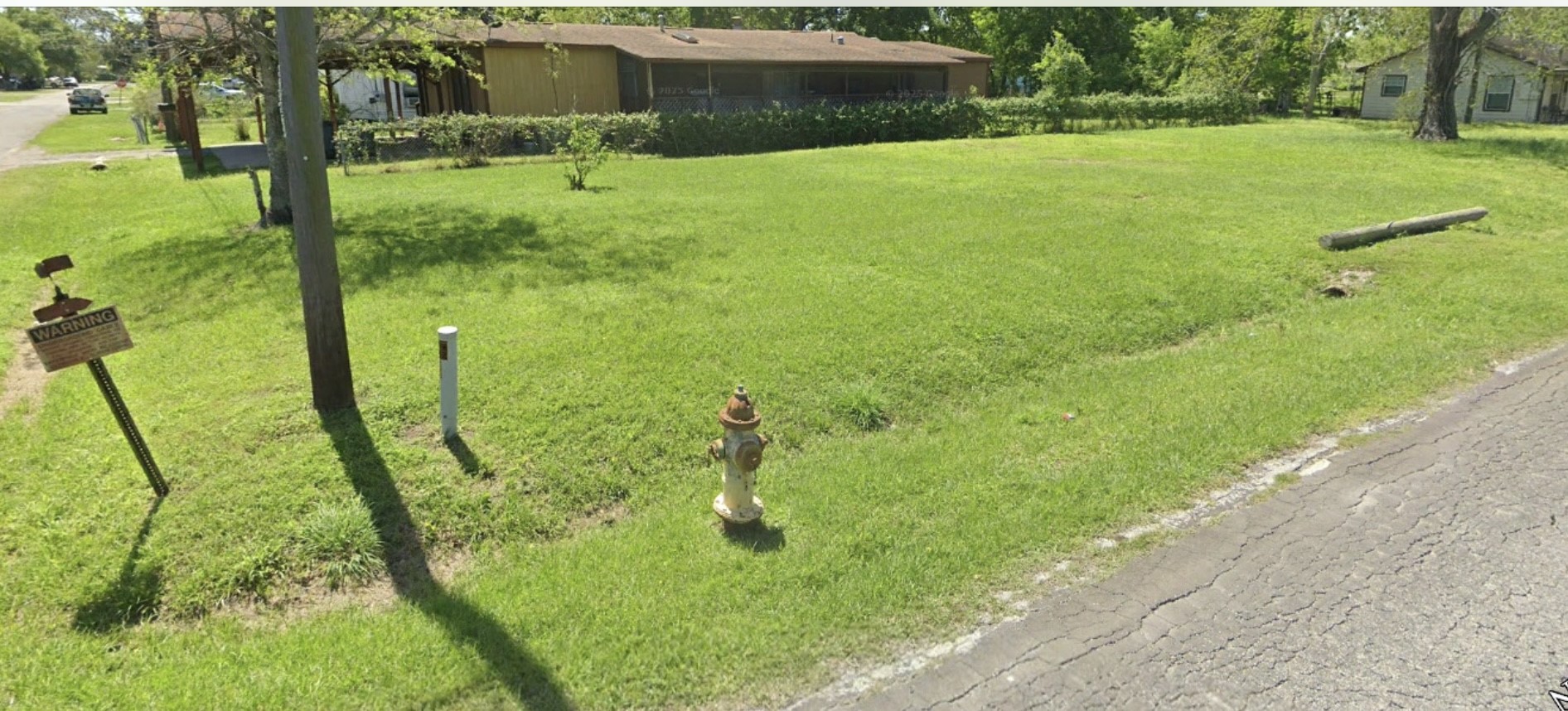 1416 Rugeley Street Bay City, TX 77414 - Photo 2 of 8 a view of a garden