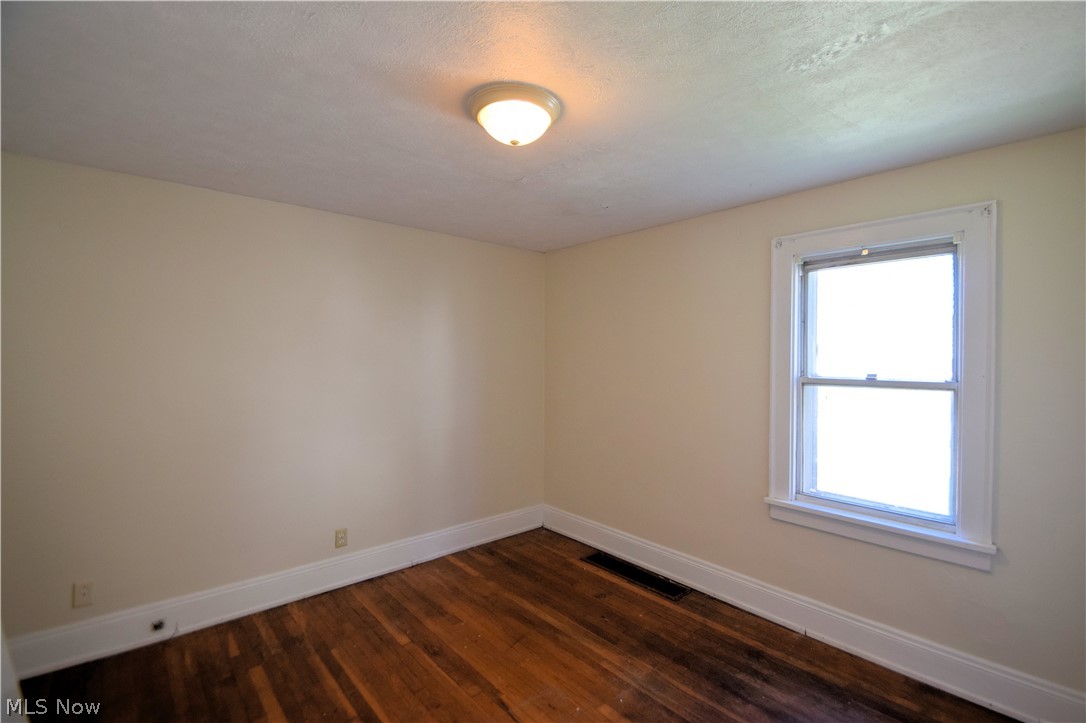 3707 Redfern Road Parma, OH 44134 - Photo 8 of 18
