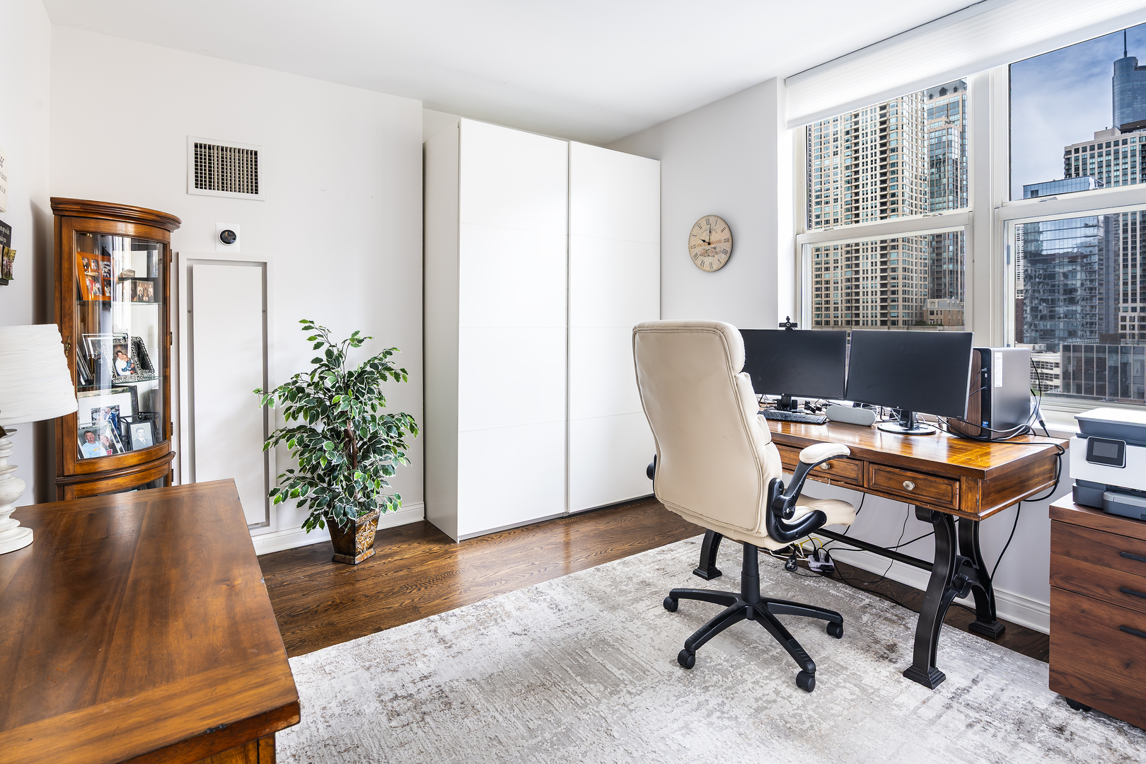 21 West Chestnut Street, Unit 1206 Chicago, IL 60610 - Photo 11 of 19