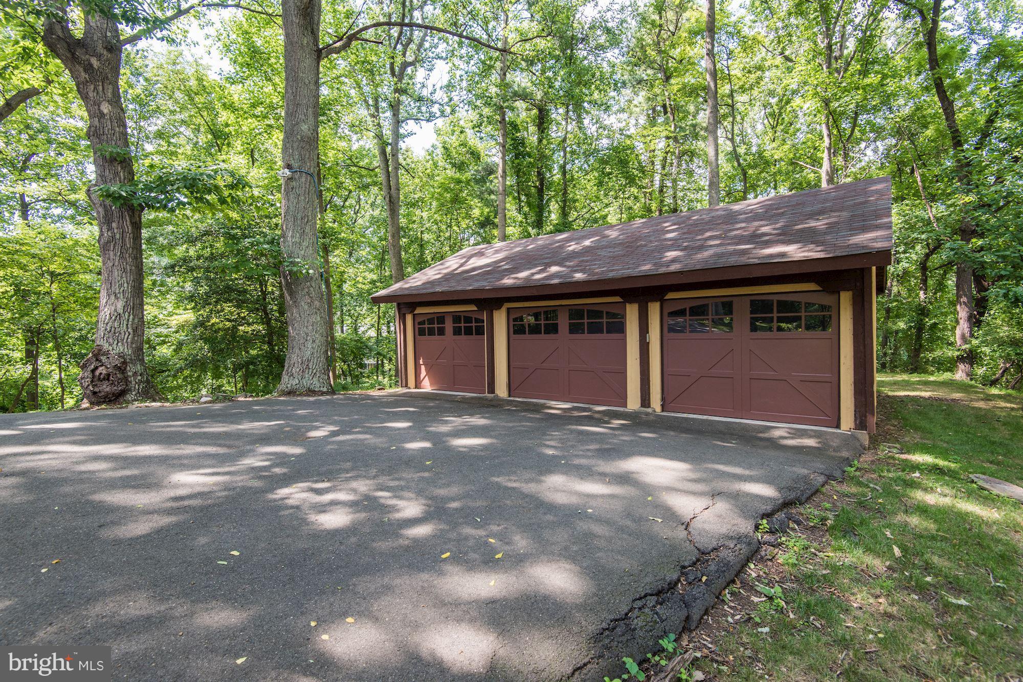 1135 Bellview Road McLean, VA 22102 - Photo 30 of 30 Exterior (Rear)