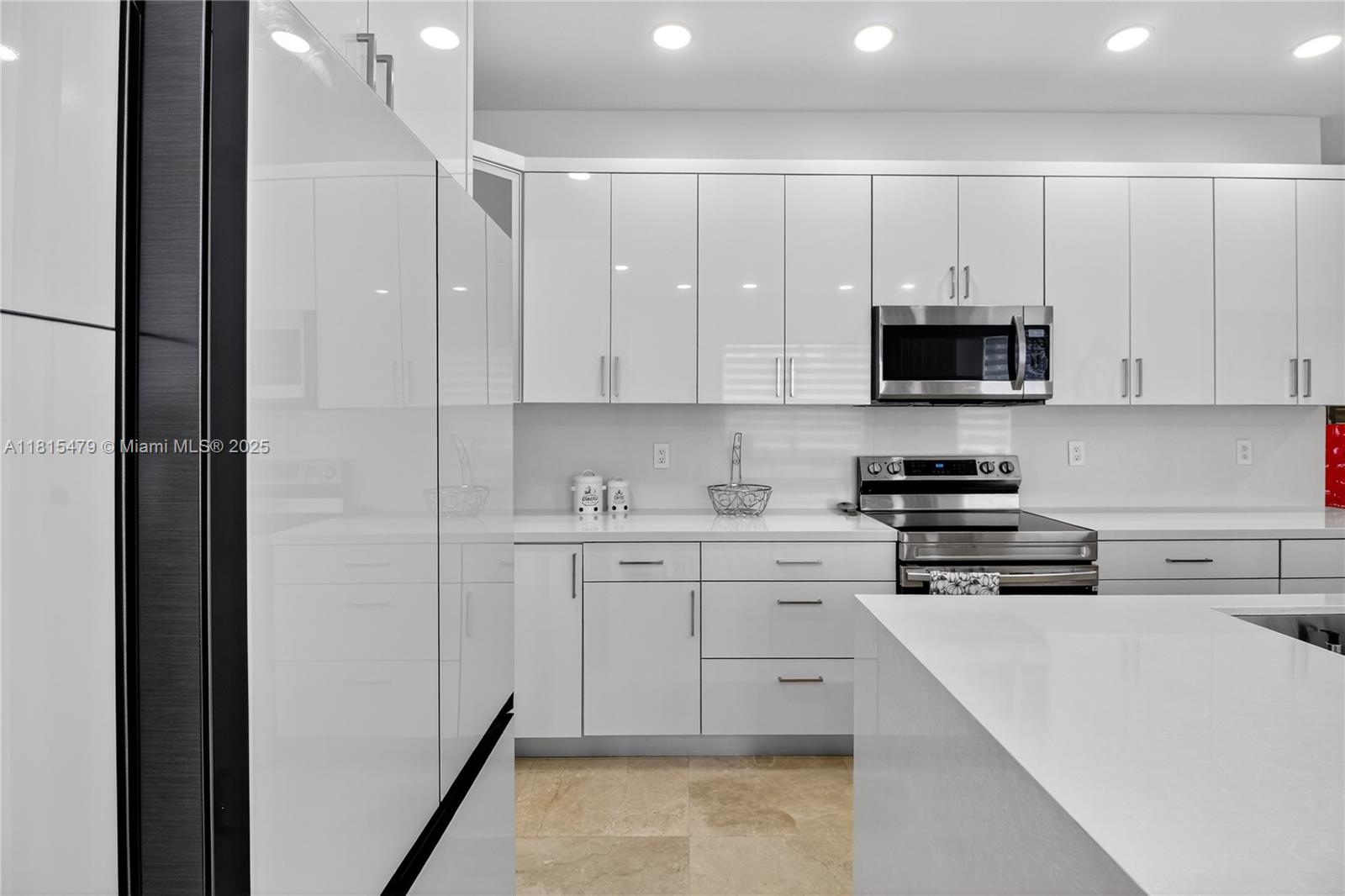 6403 Southwest 162nd Path Miami, FL 33193 - Photo 17 of 49