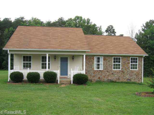 611 Strawberry Road Reidsville, NC 27320 - Photo 1 of 2 Exterior Front.