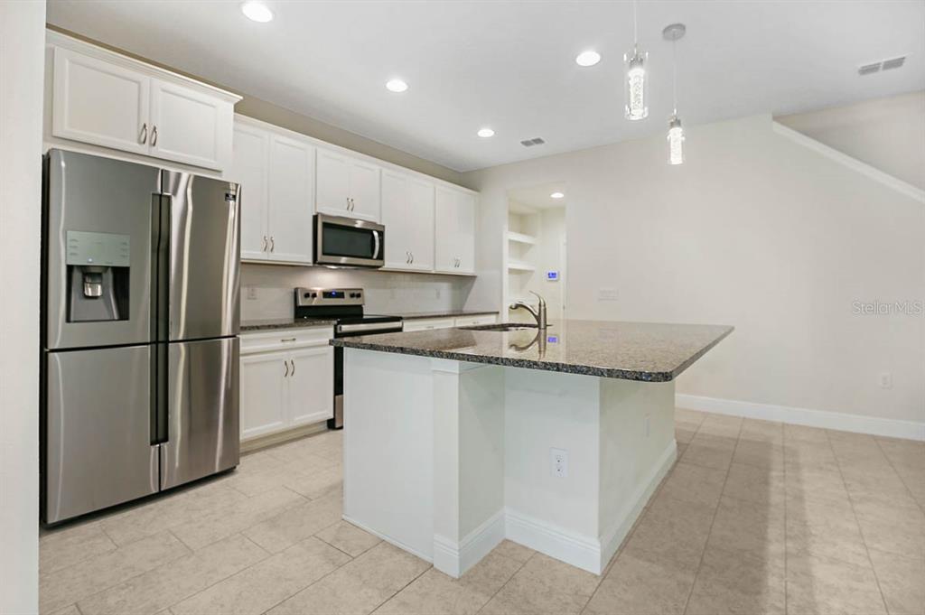 10232 Newel Valley Loop Riverview, FL 33569 - Photo 5 of 29