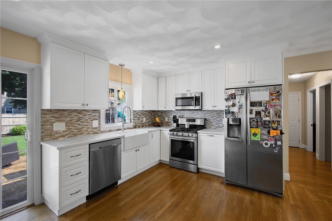 10 Willington Road Pawtucket, RI 02861 - Photo 2 of 50 Gallery Image 2