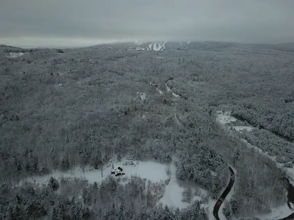 $1,195,000 | 9 Lower Taylor Hill Road, Winhall, VT 05340