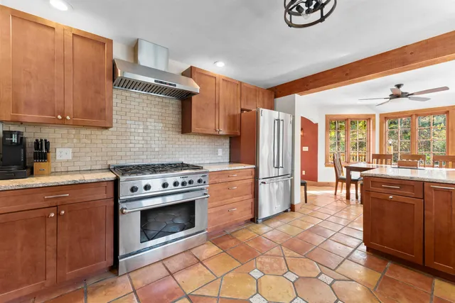 $1,195,000 | 9 Lower Taylor Hill Road, Winhall, VT 05340