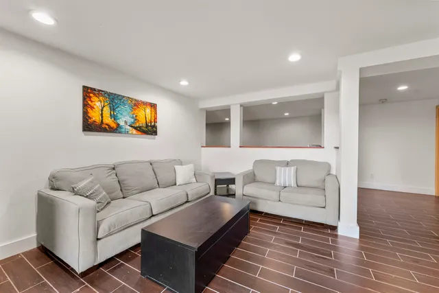 $1,195,000 | 9 Lower Taylor Hill Road, Winhall, VT 05340