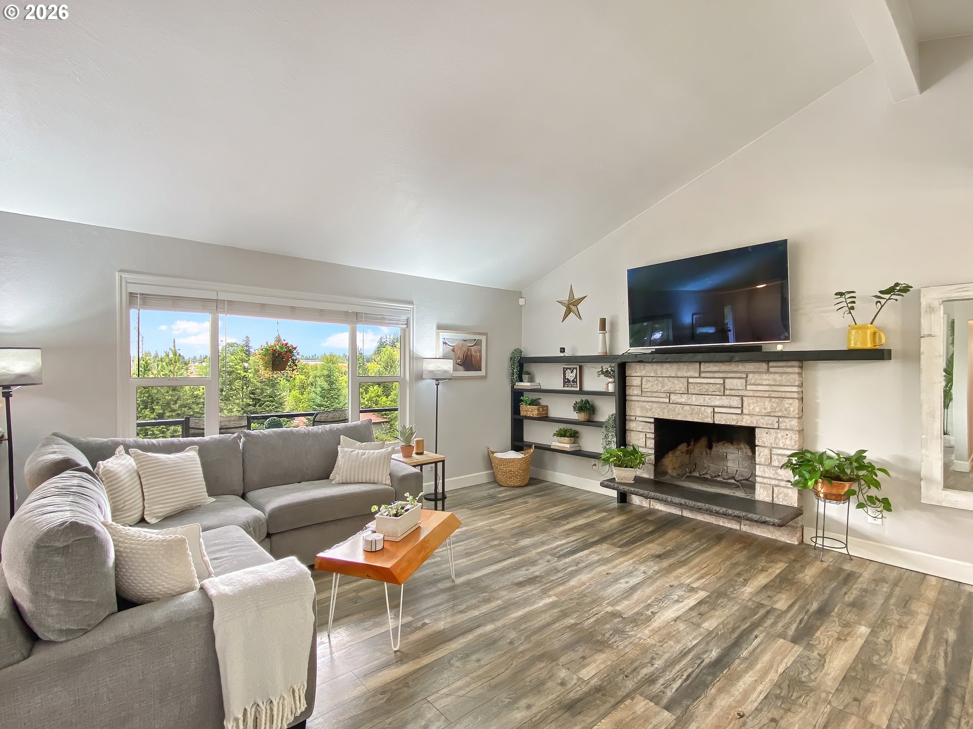 28960 Southeast Stone Road Gresham, OR 97080 - Photo 8 of 40 Fireplace Wood Burning Stove/Insert
