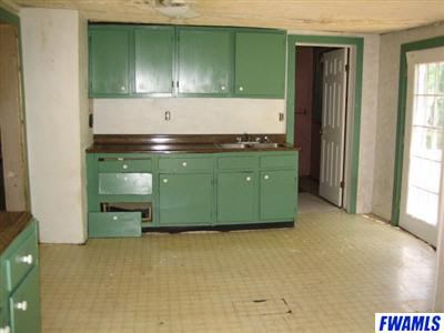344 Walnut Street Butler, IN 46721 - Photo 4 of 4