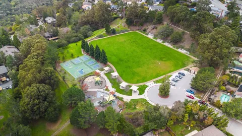 $1,548,000 | 7 Lilly Lane, San Carlos, CA 94070