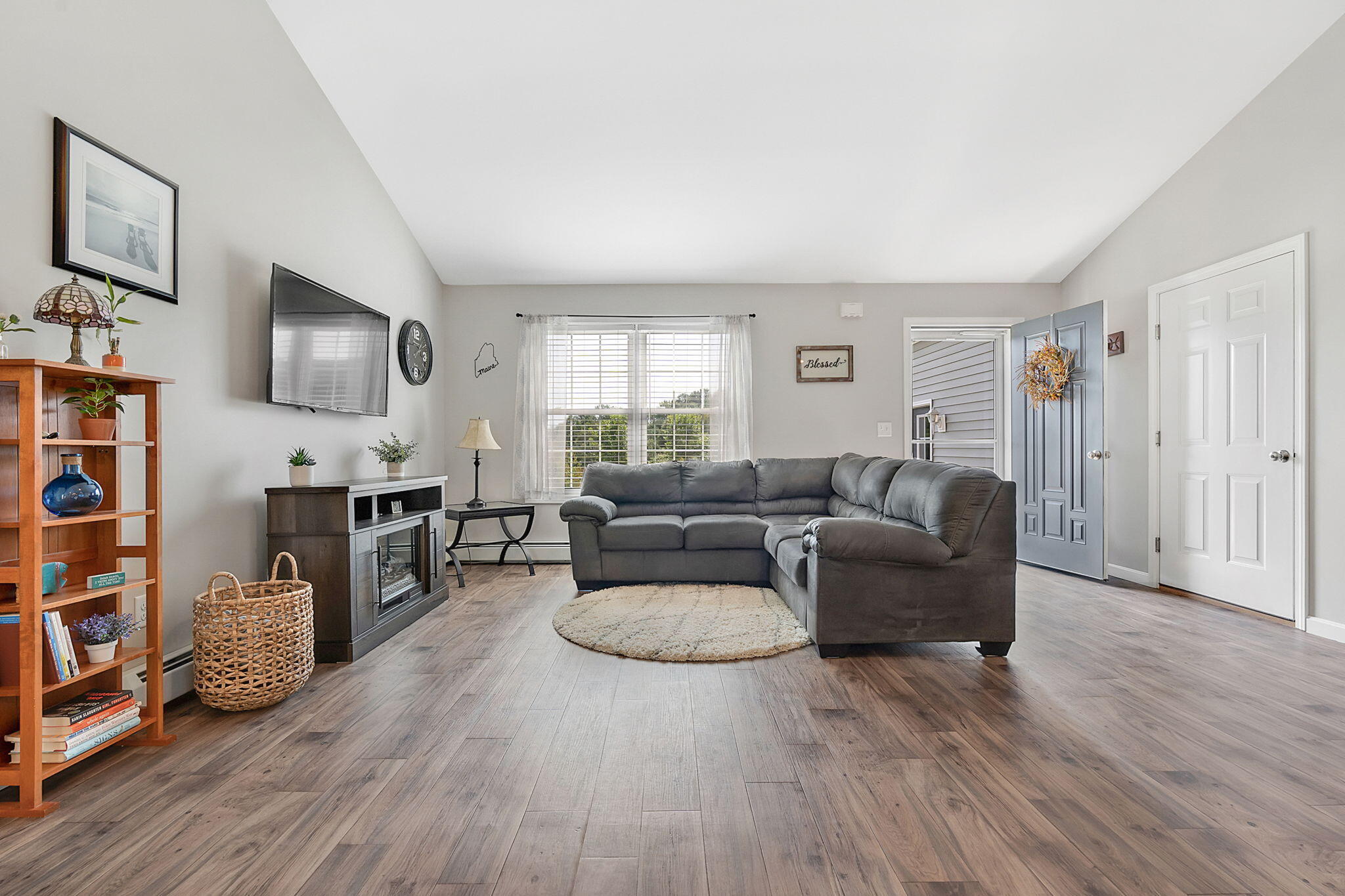 4 Twoey Drive Windham, ME 04062 - Photo 11 of 40 4Twoey-8