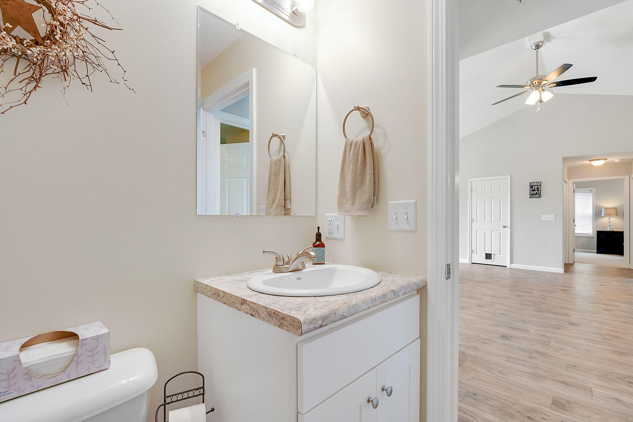 4 Twoey Drive Windham, ME 04062 - Photo 18 of 40 4Twoey-16