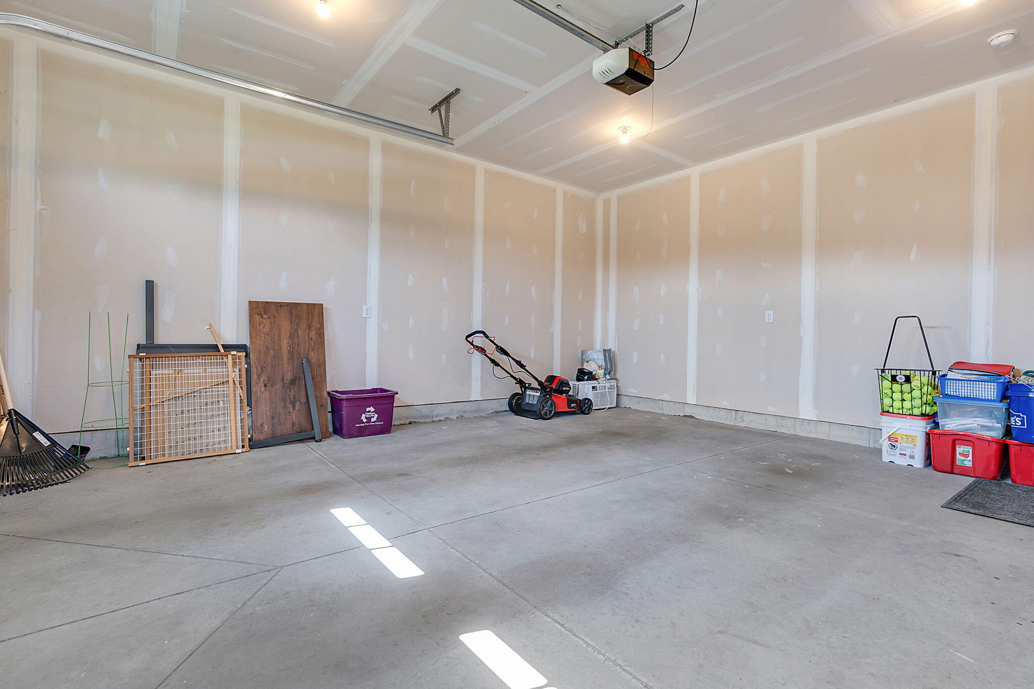 4 Twoey Drive Windham, ME 04062 - Photo 31 of 40 4Twoey-29