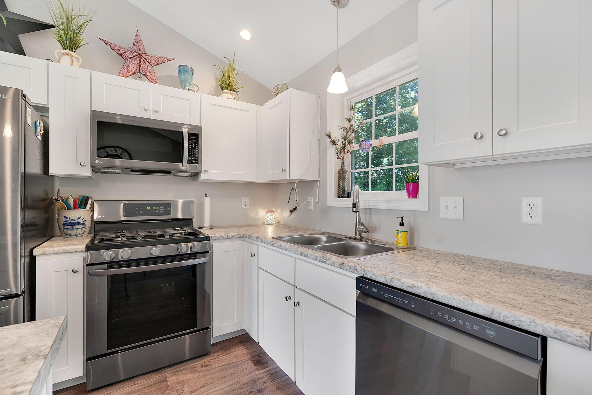 4 Twoey Drive Windham, ME 04062 - Photo 7 of 40 4Twoey-4