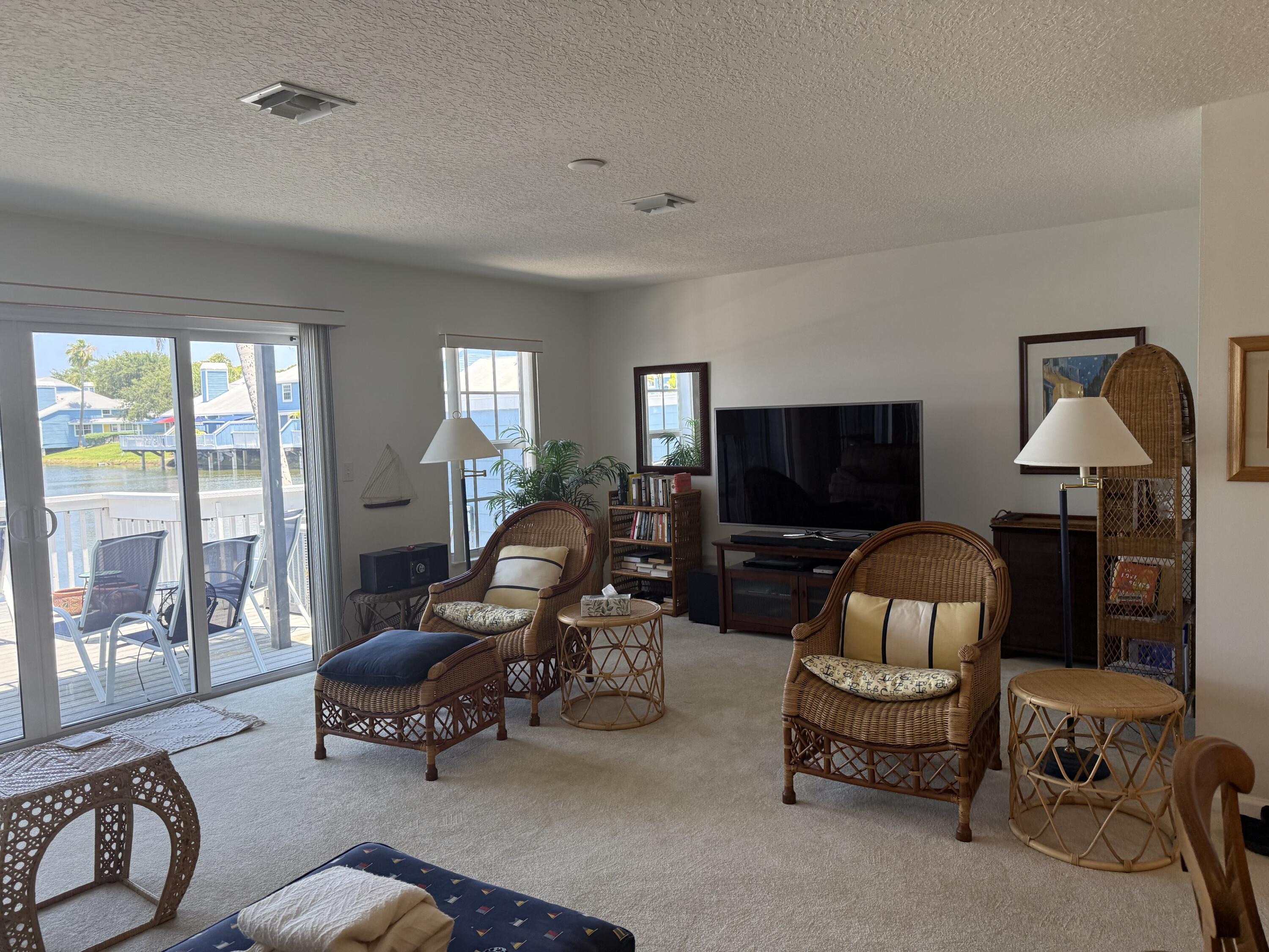 809 Ocean Dunes Circle Jupiter, FL 33477 - Photo 7 of 21 dining room