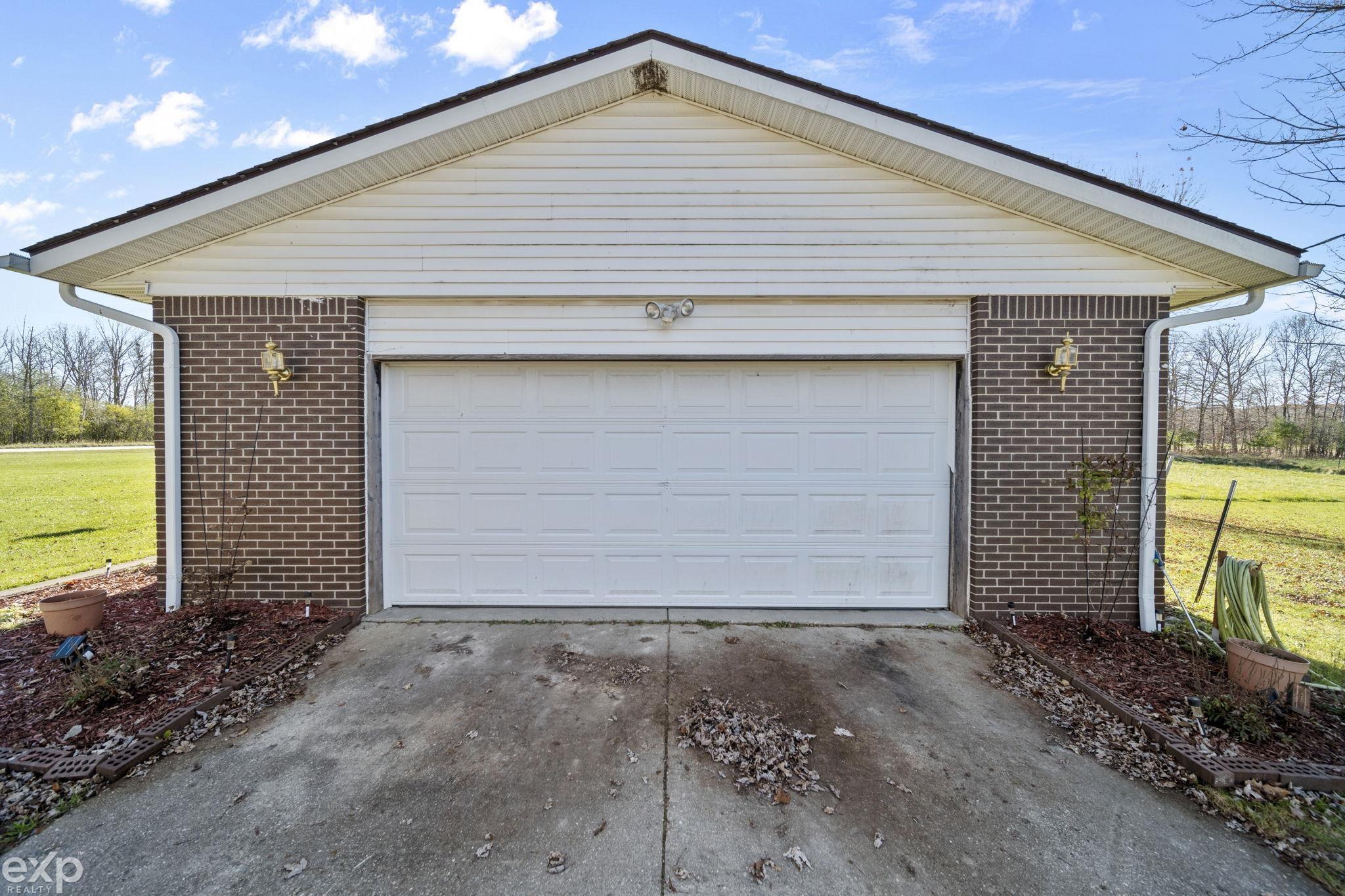 6401 Welch Road Yale, MI 48097 - Photo 30 of 44