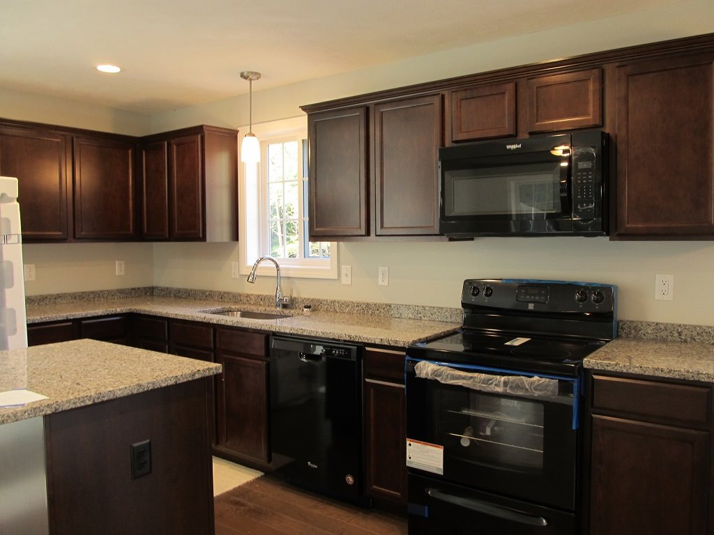 14 Village Drive, Unit 4 Rindge, NH 03461 - Photo 2 of 9