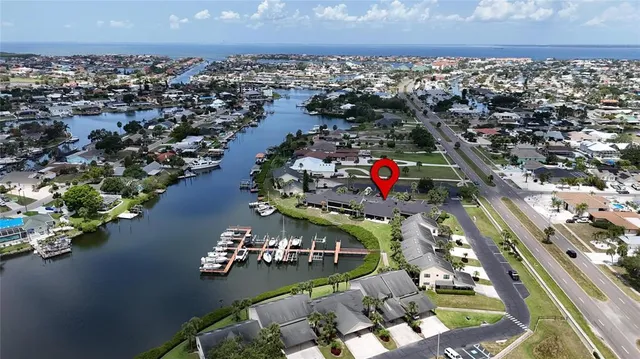 $393,000 | 644 Yardarm Drive, Unit 22, Apollo Beach, FL 33572