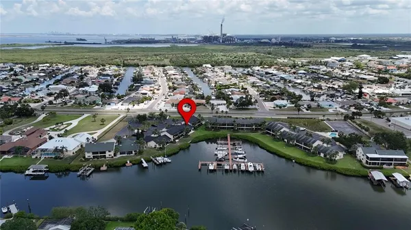 $374,000 | 644 Yardarm Drive, Unit 22, Apollo Beach, FL 33572