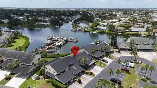 $374,000 | 644 Yardarm Drive, Unit 22, Apollo Beach, FL 33572