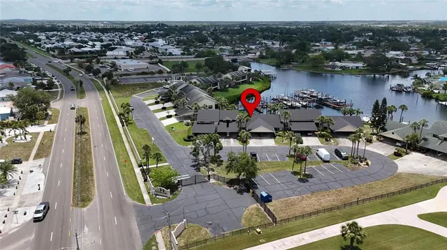 $393,000 | 644 Yardarm Drive, Unit 22, Apollo Beach, FL 33572