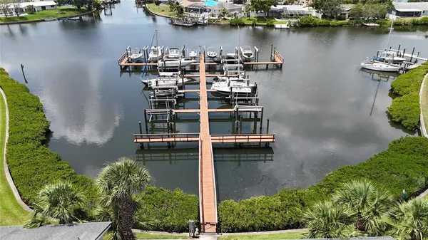 $374,000 | 644 Yardarm Drive, Unit 22, Apollo Beach, FL 33572