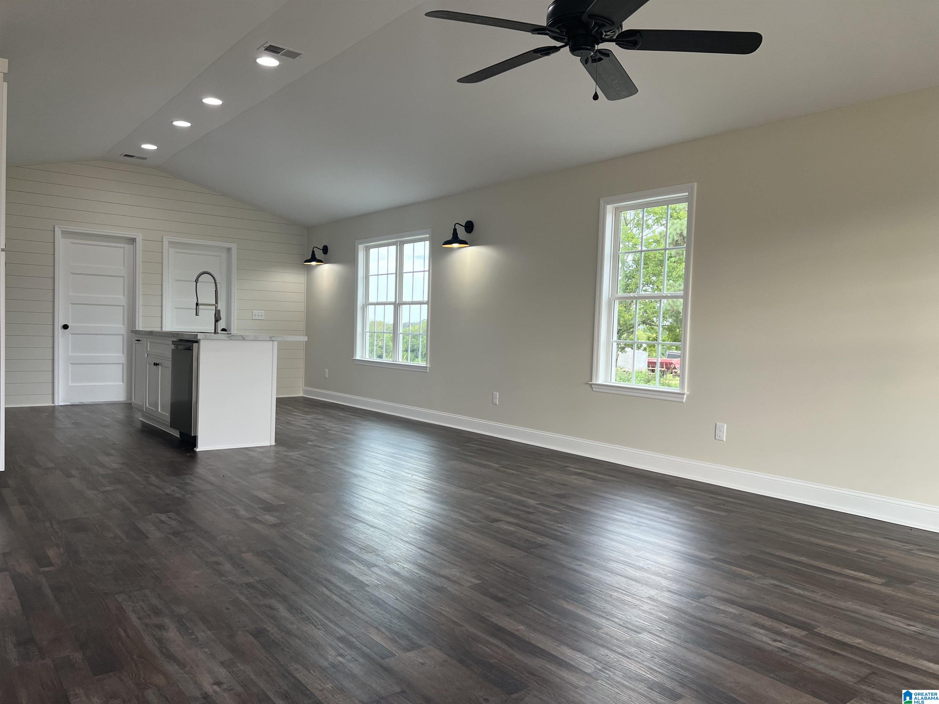 138 Pan Creek Road Baileyton, AL 35019 - Photo 2 of 31