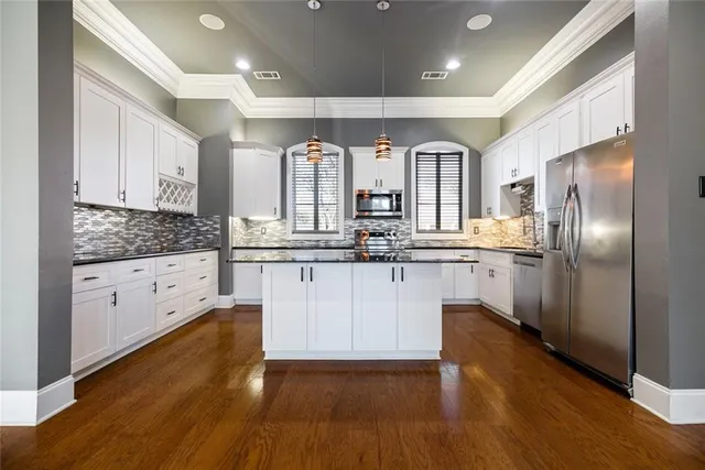 $520,000 | 16816 White Springs Avenue, Baton Rouge, LA 70816