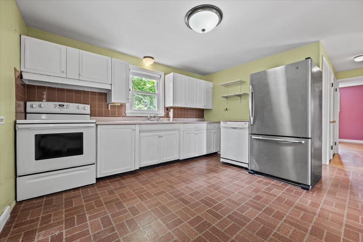 11 Mona Road Portland, ME 04103 - Photo 6 of 41 11 Mona Road