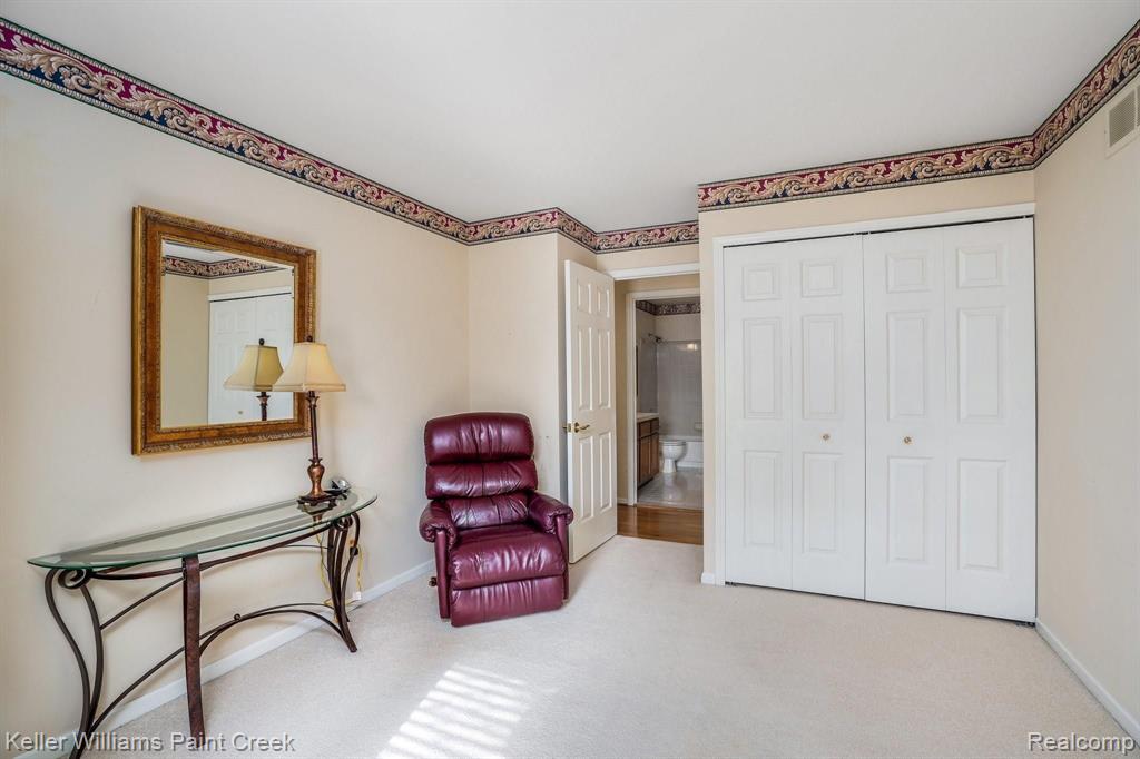 1198 Valley Stream Drive Rochester Hills, MI 48309 - Photo 20 of 24