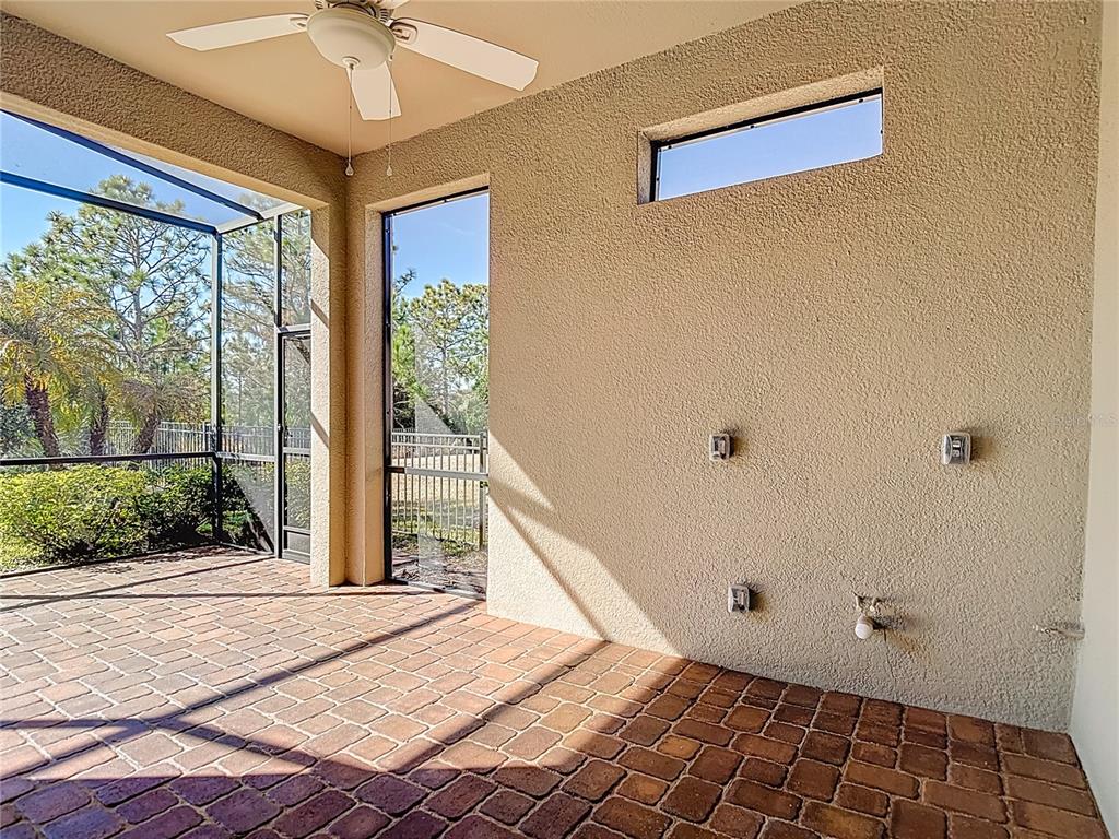 8613 Grand Alberato Road Tampa, FL 33647 - Photo 43 of 56