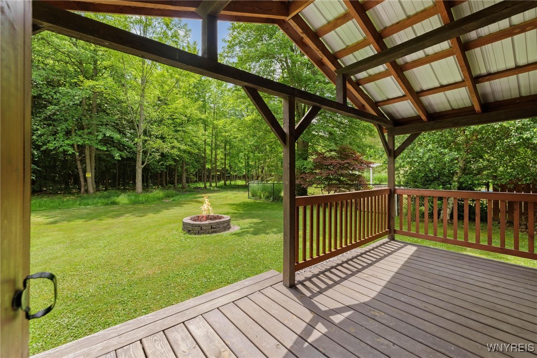 1575 Overhead Road Derby, NY 14047 - Photo 29 of 50 Covered porch over looking back yard