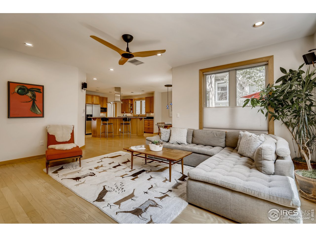566 Dakota Boulevard Boulder, CO 80304 - Photo 3 of 24 a living room with furniture and a window