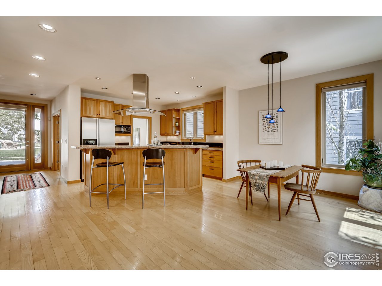 566 Dakota Boulevard Boulder, CO 80304 - Photo 6 of 24 a living room with furniture and a table