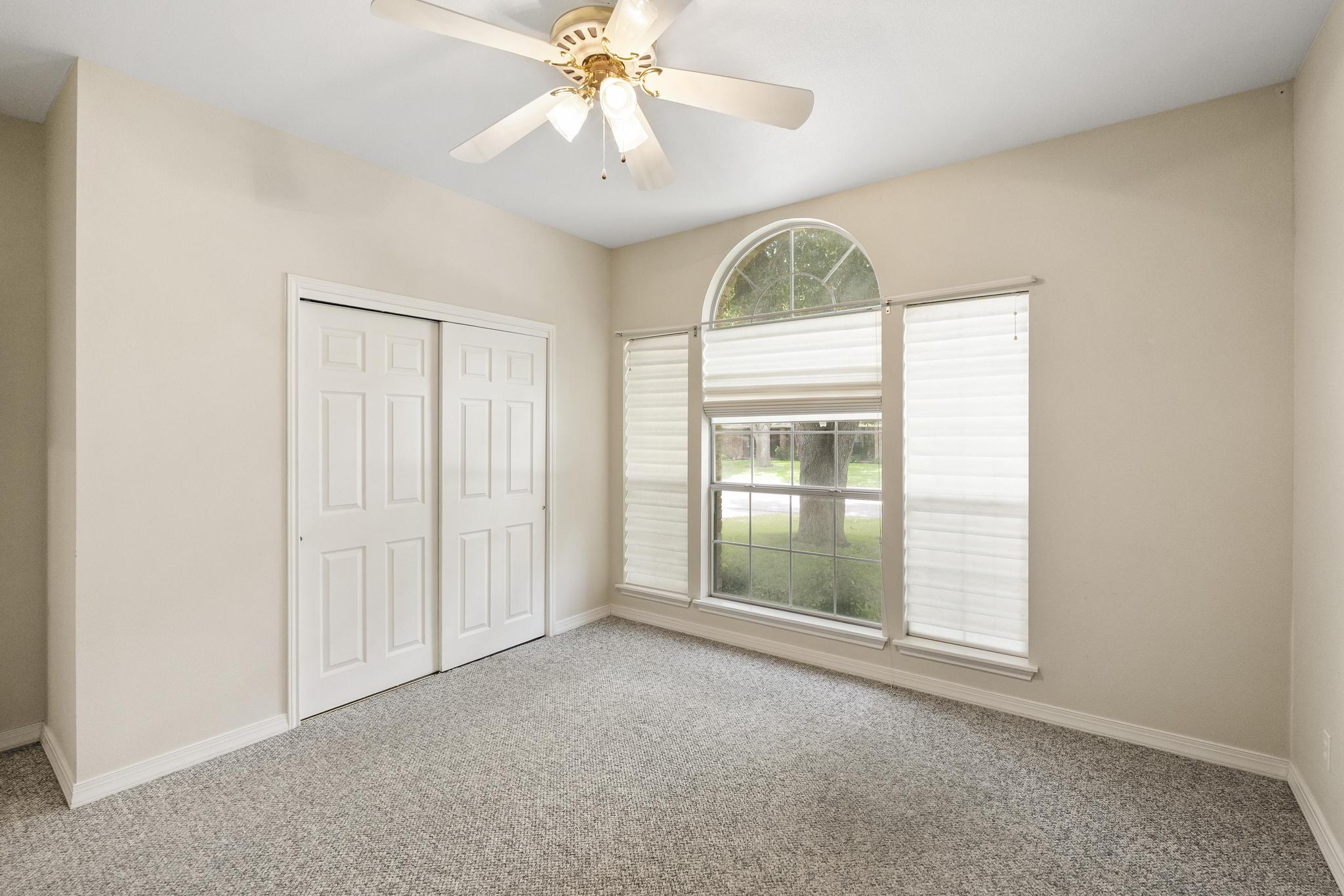1906 Meadow Ridge Drive Taylor, TX 76574 - Photo 18 of 24