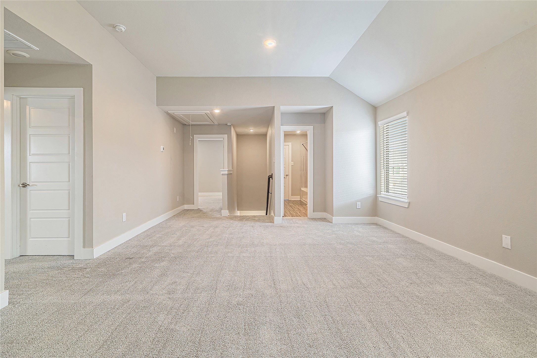 10546 Preserve Way Conroe, TX 77385 - Photo 14 of 26 Loft