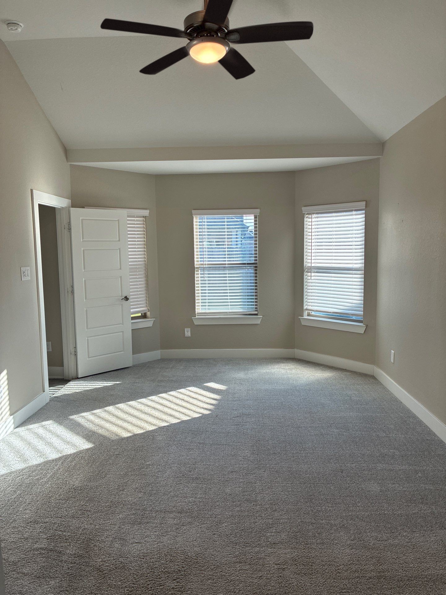 10546 Preserve Way Conroe, TX 77385 - Photo 10 of 26 Primary Bedroom on Main Level