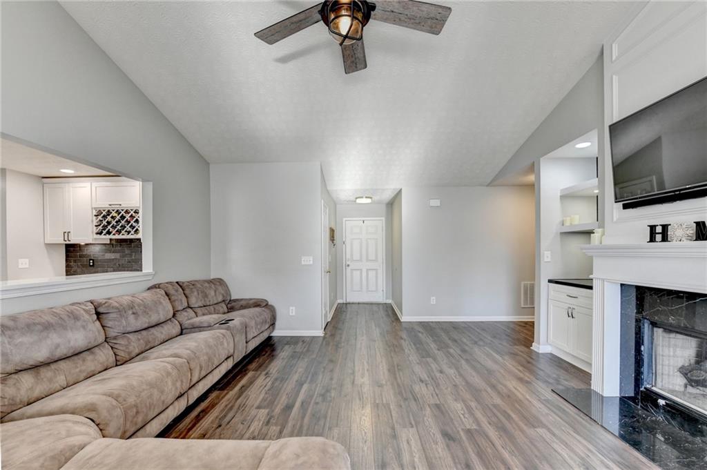 1318 Cascade View Drive Southwest Grayson, GA 30017 - Photo 7 of 74