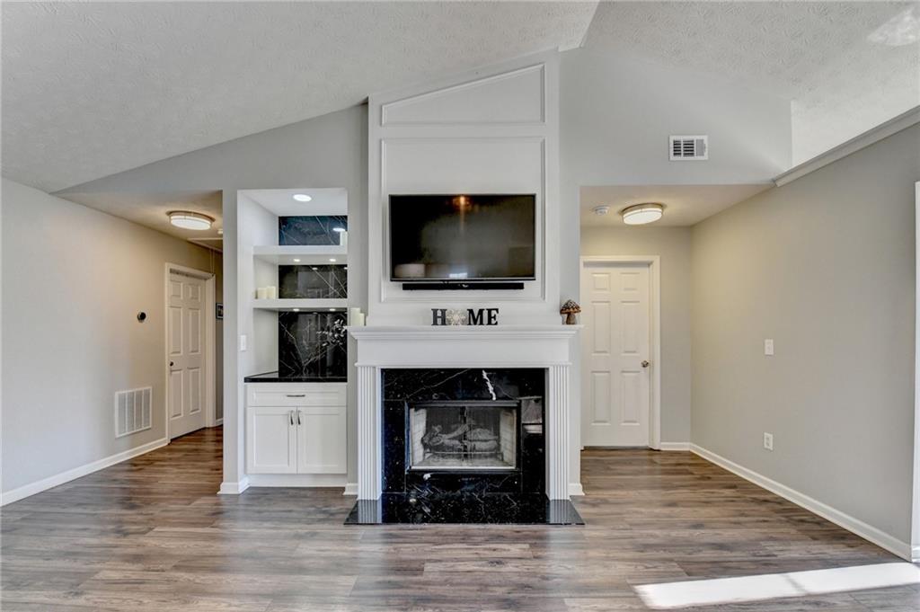 1318 Cascade View Drive Southwest Grayson, GA 30017 - Photo 9 of 74