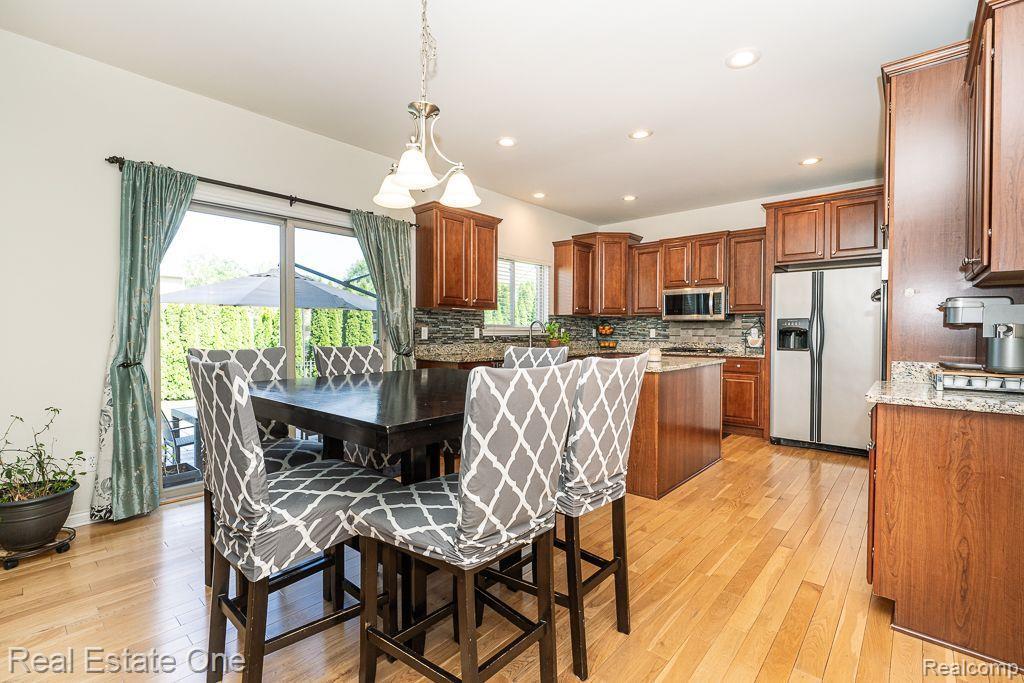 985 Monterey Ln. Rochester Hills, MI 48307 - Photo 18 of 54