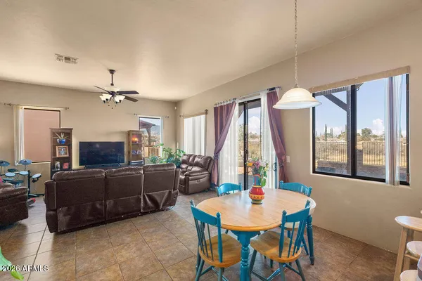 $368,000 | 1074 Horner Drive, Sierra Vista, AZ 85635