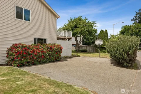 $539,999 | 7516 Magnolia Court Southeast, Lacey, WA 98503