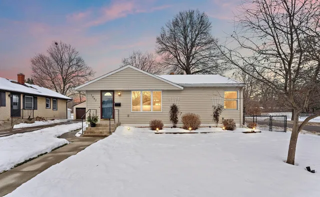 $525,000 | 1947 Field Avenue, St. Paul, MN 55116