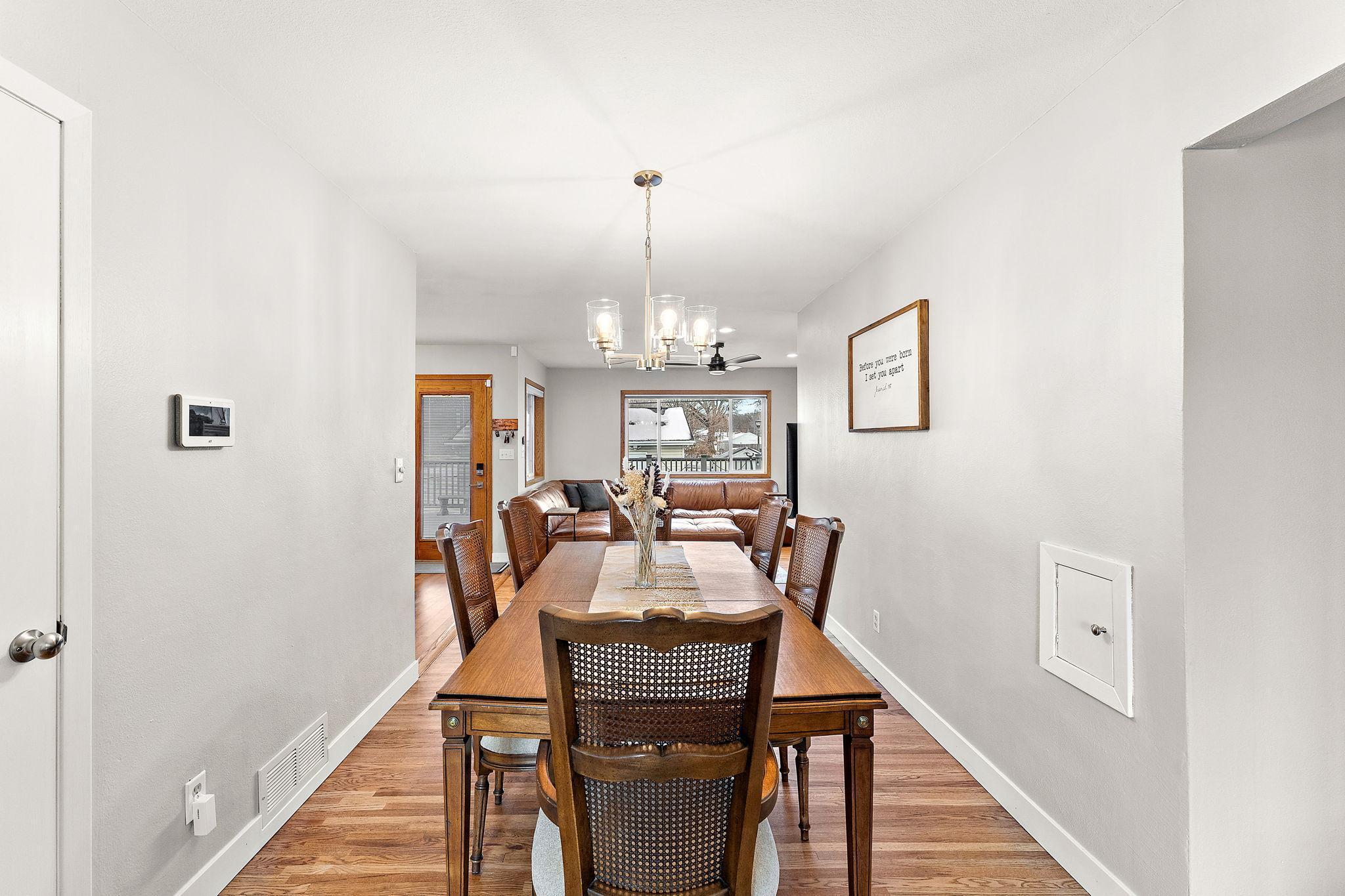 1947 Field Avenue St. Paul, MN 55116 - Photo 11 of 53