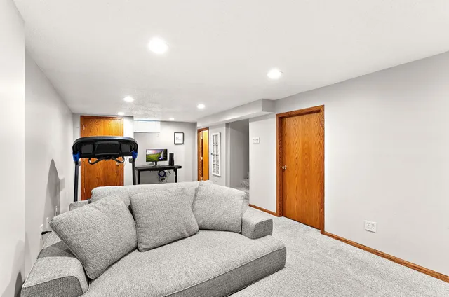 $525,000 | 1947 Field Avenue, St. Paul, MN 55116