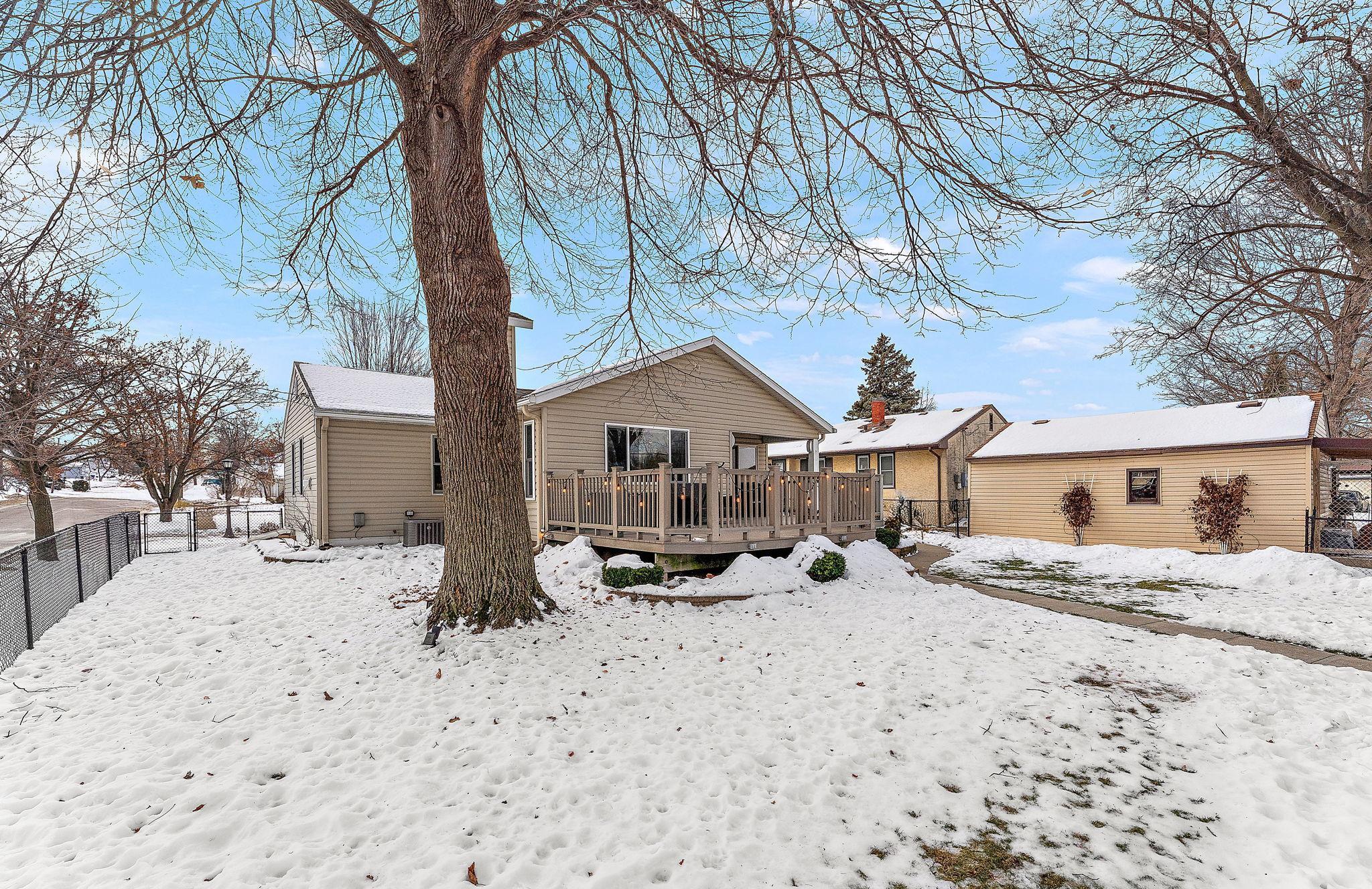 1947 Field Avenue St. Paul, MN 55116 - Photo 35 of 53