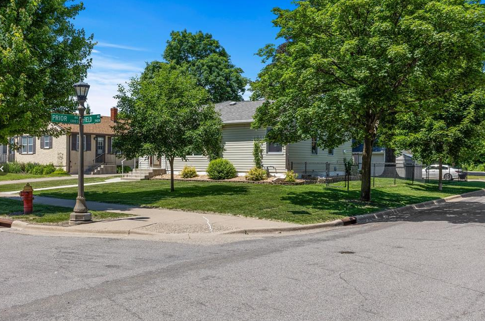 1947 Field Avenue St. Paul, MN 55116 - Photo 53 of 53