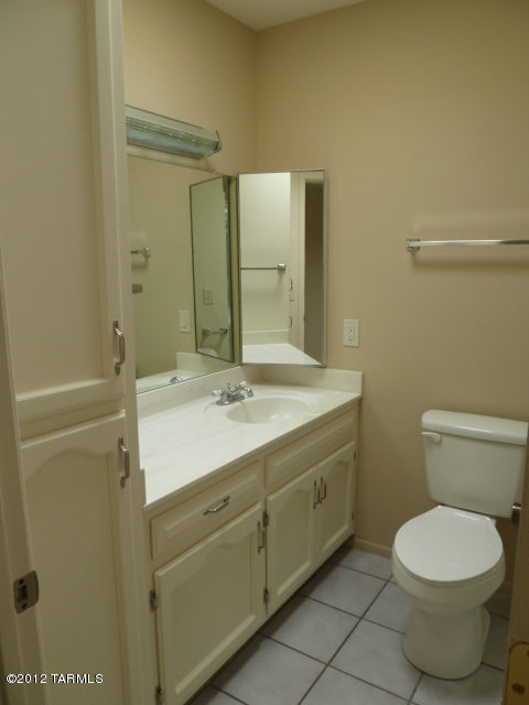 285 South Kolb Road, Unit 18 Tucson, AZ 85710 - Photo 14 of 22