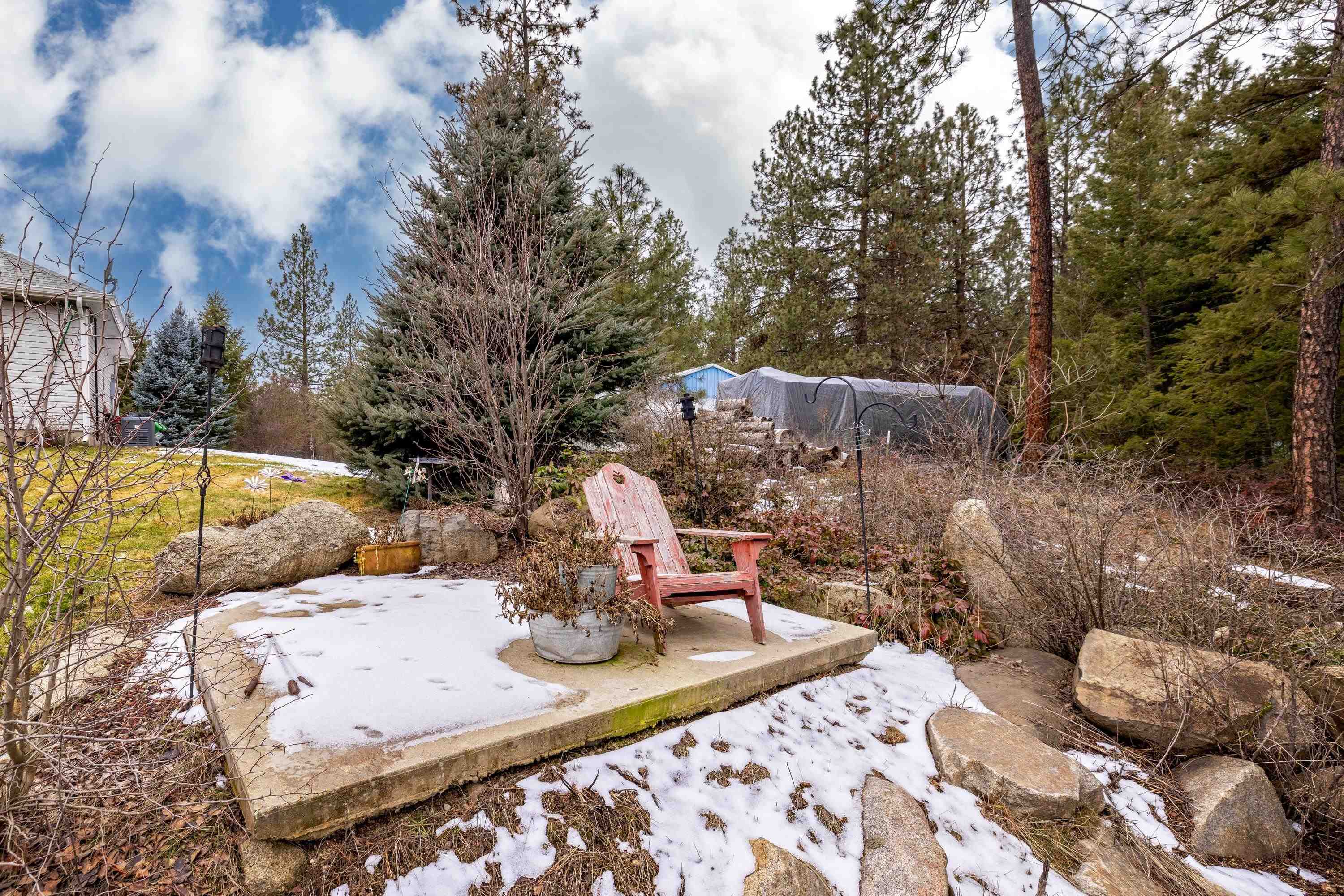 32410 North Ridge Road Chattaroy, WA 99003 - Photo 12 of 49