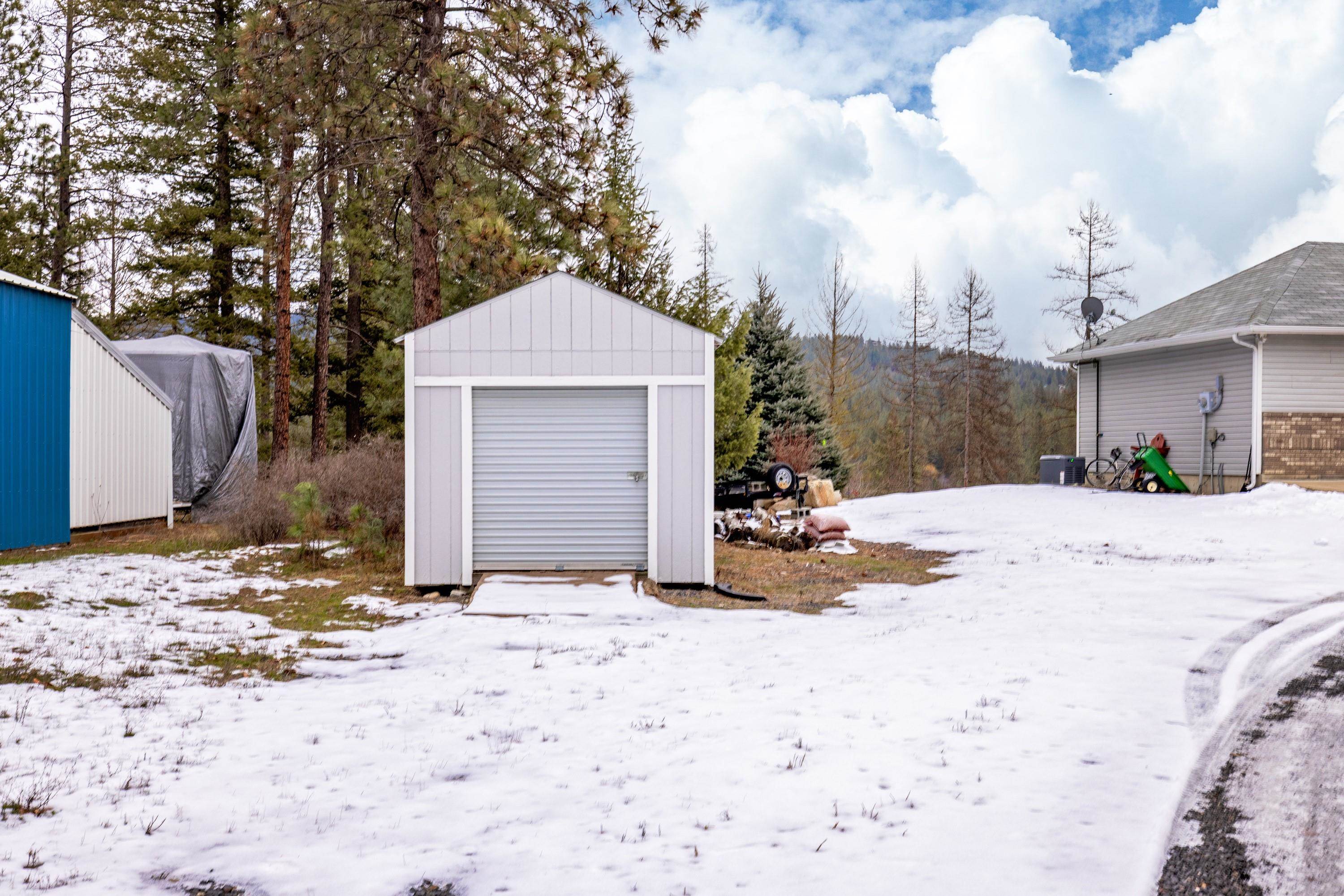 32410 North Ridge Road Chattaroy, WA 99003 - Photo 6 of 49